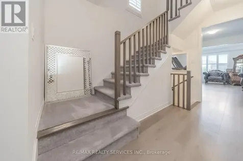 69 Kirkwood Way Barrie ON L9J 0K7