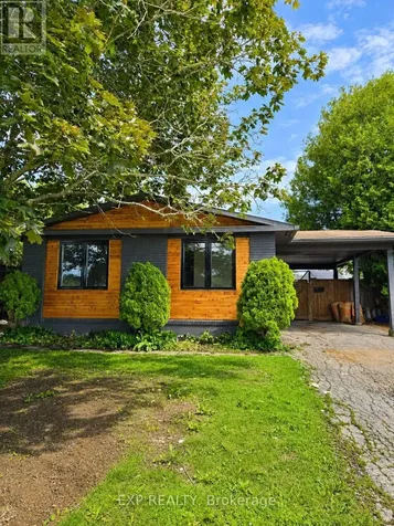 428 Hatfield Crescent Ottawa ON K1E 1M8