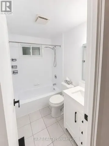 428 Hatfield Crescent Ottawa ON K1E 1M8