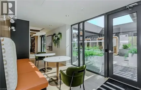 741 King Street West Kitchener ON N2G 0E9