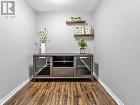 710 Spring Gardens Road Burlington (bayview) ON L7T 4K7