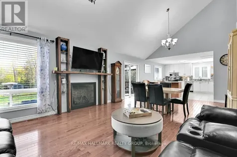 3710 Paden Way Ottawa ON K0A 2T0