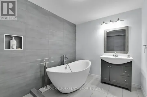 3710 Paden Way Ottawa ON K0A 2T0