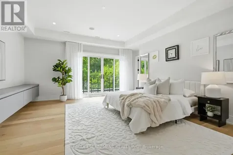 1544 Lochlin Trail Mississauga (mineola) ON L5G 3V7
