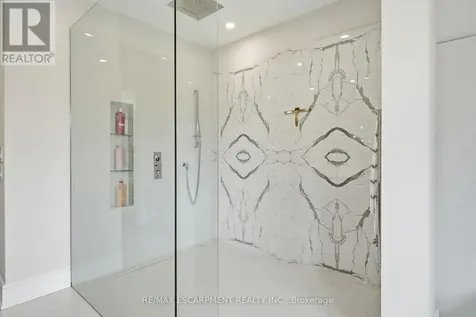 1544 Lochlin Trail Mississauga (mineola) ON L5G 3V7