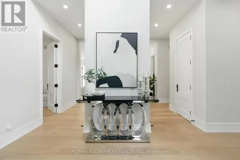 1544 Lochlin Trail Mississauga (mineola) ON L5G 3V7