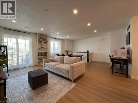 2737 King Street East Hamilton ON L8G 5H1