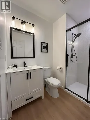 2737 King Street East Hamilton ON L8G 5H1
