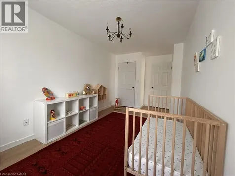 2737 King Street East Hamilton ON L8G 5H1