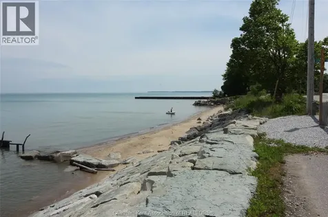 2008 Olive Street Sarnia ON N0N 1C0