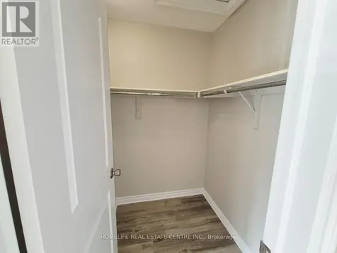21 Diana Avenue Brantford ON N3T 0G7