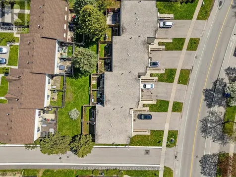 662 Grey Street Brantford ON N3S 4Y4