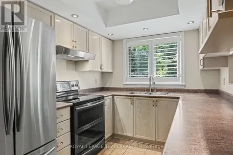 86 Winnegreen Court Ottawa ON K1G 5S4
