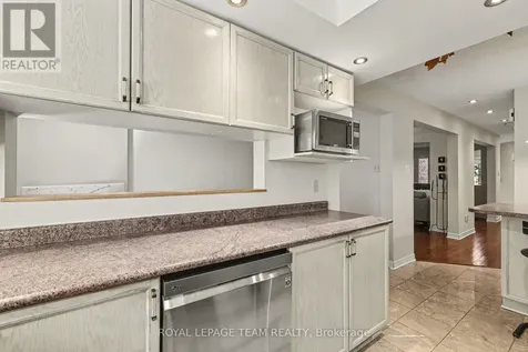 86 Winnegreen Court Ottawa ON K1G 5S4