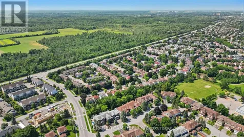 86 Winnegreen Court Ottawa ON K1G 5S4