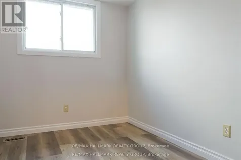 2624 Pimlico Crescent Ottawa ON K1T 2A8