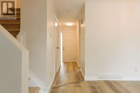 2624 Pimlico Crescent Ottawa ON K1T 2A8