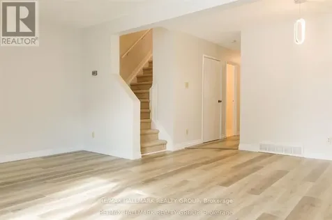 2624 Pimlico Crescent Ottawa ON K1T 2A8
