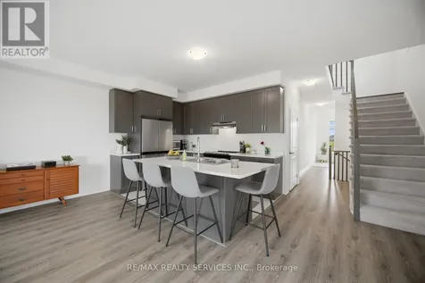 61 Kirkwood Way Barrie ON L9J 0K7