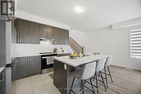 61 Kirkwood Way Barrie ON L9J 0K7