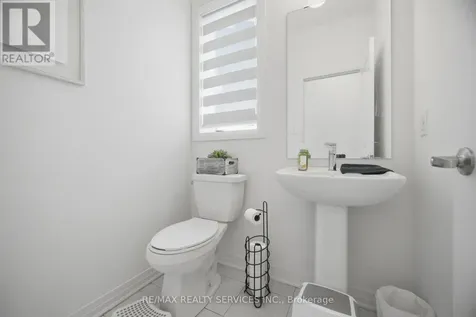 61 Kirkwood Way Barrie ON L9J 0K7