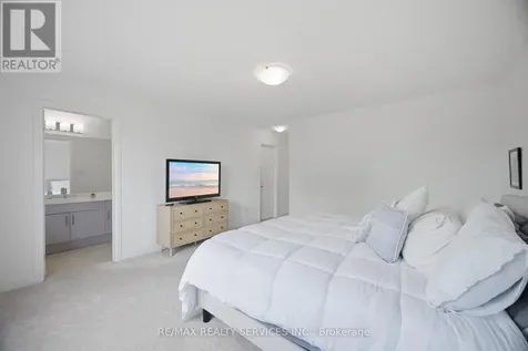 61 Kirkwood Way Barrie ON L9J 0K7