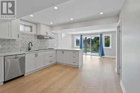 145 Roy Harper Avenue Aurora ON L4G 7C4