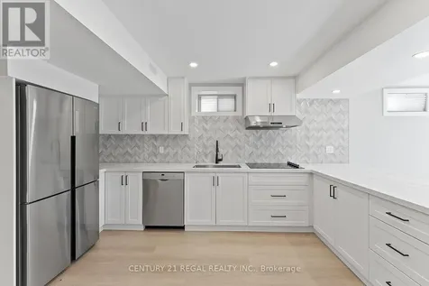 145 Roy Harper Avenue Aurora ON L4G 7C4