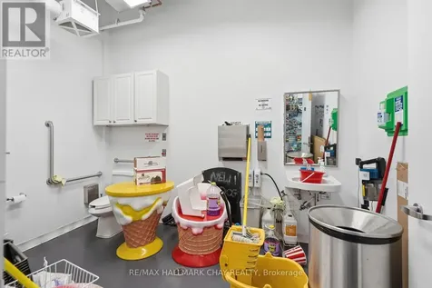 301 Sunseeker Avenue Innisfil ON L9S 0J7