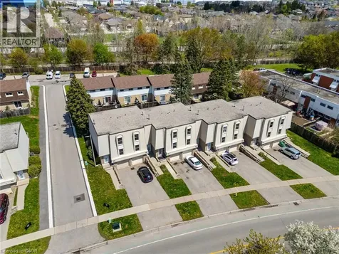 662 Grey Street Brantford ON N3S 4Y4