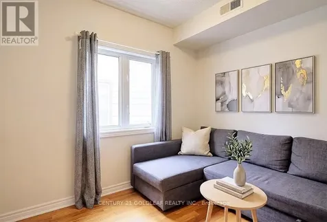 3 Hilda Street Ottawa ON K1Y 2B1