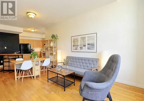 3 Hilda Street Ottawa ON K1Y 2B1
