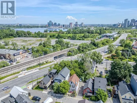 3 Hilda Street Ottawa ON K1Y 2B1
