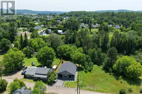 15 Zilney Street Madawaska Valley ON K0J 1B0