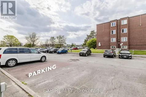 2044 Arrowsmith Drive Ottawa ON K1J 7V8