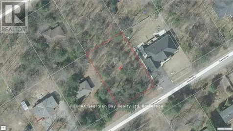 46 Oakwood Avenue North Tiny ON L9M 0J2