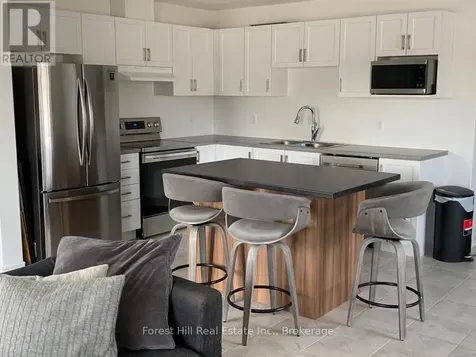 1 Archer Avenue East Collingwood ON L9Y 3B7