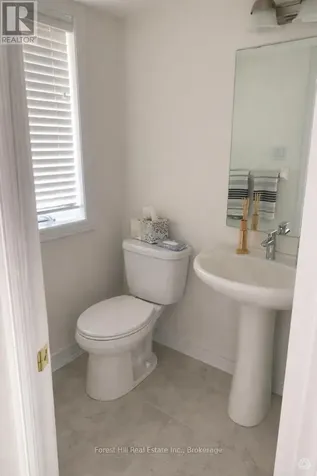 1 Archer Avenue East Collingwood ON L9Y 3B7