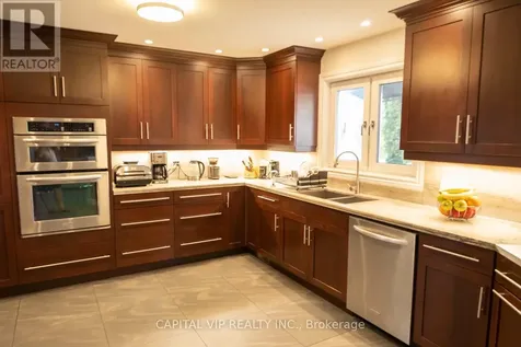 4 Wellsmere Court Ottawa ON K2E 8C2