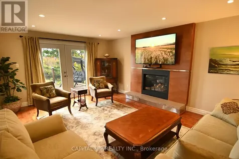 4 Wellsmere Court Ottawa ON K2E 8C2