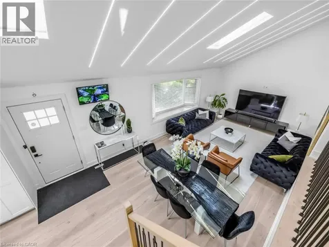13 Swanhurst Boulevard Mississauga ON L5N 1B6