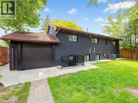 13 Swanhurst Boulevard Mississauga ON L5N 1B6