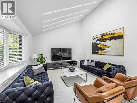 13 Swanhurst Boulevard Mississauga ON L5N 1B6