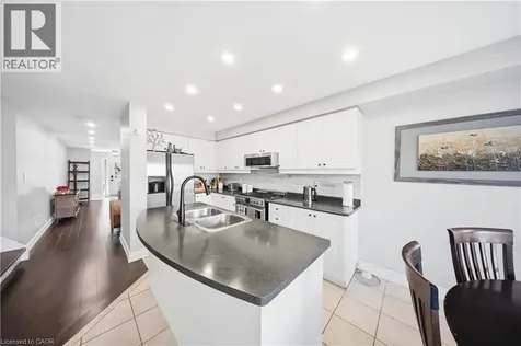 5875 Blue Spruce Avenue Burlington ON L7L 7N7