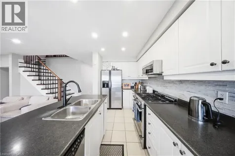 5875 Blue Spruce Avenue Burlington ON L7L 7N7