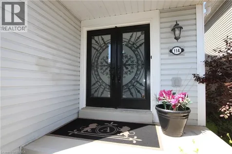 114 Blackburn Drive Brantford ON N3T 6S2