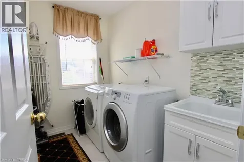 114 Blackburn Drive Brantford ON N3T 6S2