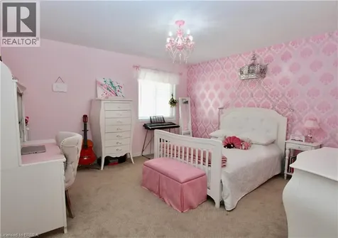 114 Blackburn Drive Brantford ON N3T 6S2