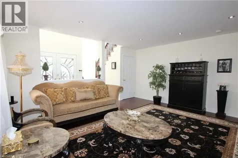 114 Blackburn Drive Brantford ON N3T 6S2