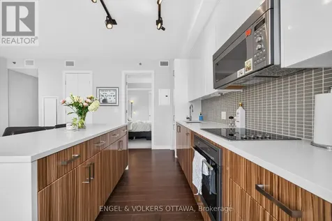 300 Lisgar Street Ottawa ON K2P 0E2